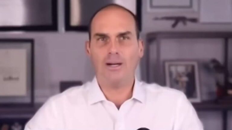eduardo-bolsonaro-se-compara-a-rocky-balboa