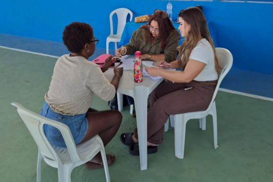 escritorio-social-itinerante-leva-diversos-servicos-gratuitos-ao-jardim-boa-vista