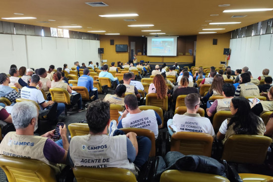 ccz-promove-capacitacoes-para-agentes-de-combate-as-endemias