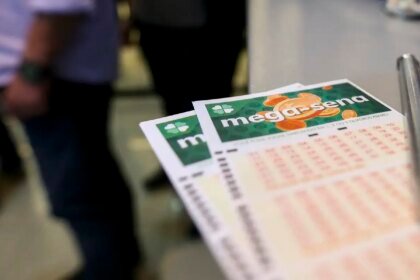 mega-sena-acumula-e-premio-principal-vai-para-r$-32-milhoes