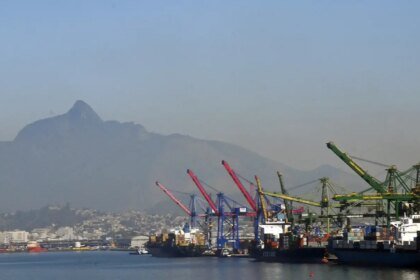 superavit-comercial-cresce-10,8%-em-maio-puxado-por-soja-e-cobre