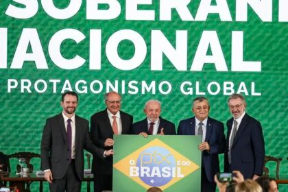 “brasil-nao-abaixa-a-cabeca”,-diz-durigan-ao-defender-soberania-e-pix