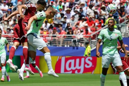 suica-desperdica-chances-e-catar-arranca-empate-no-fim-pelo-grupo-b