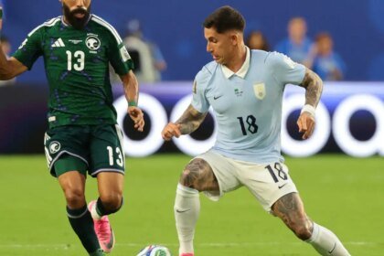uruguai-arranca-1-a-1-com-arabia-saudita-em-estreia-do-grupo-h-da-copa