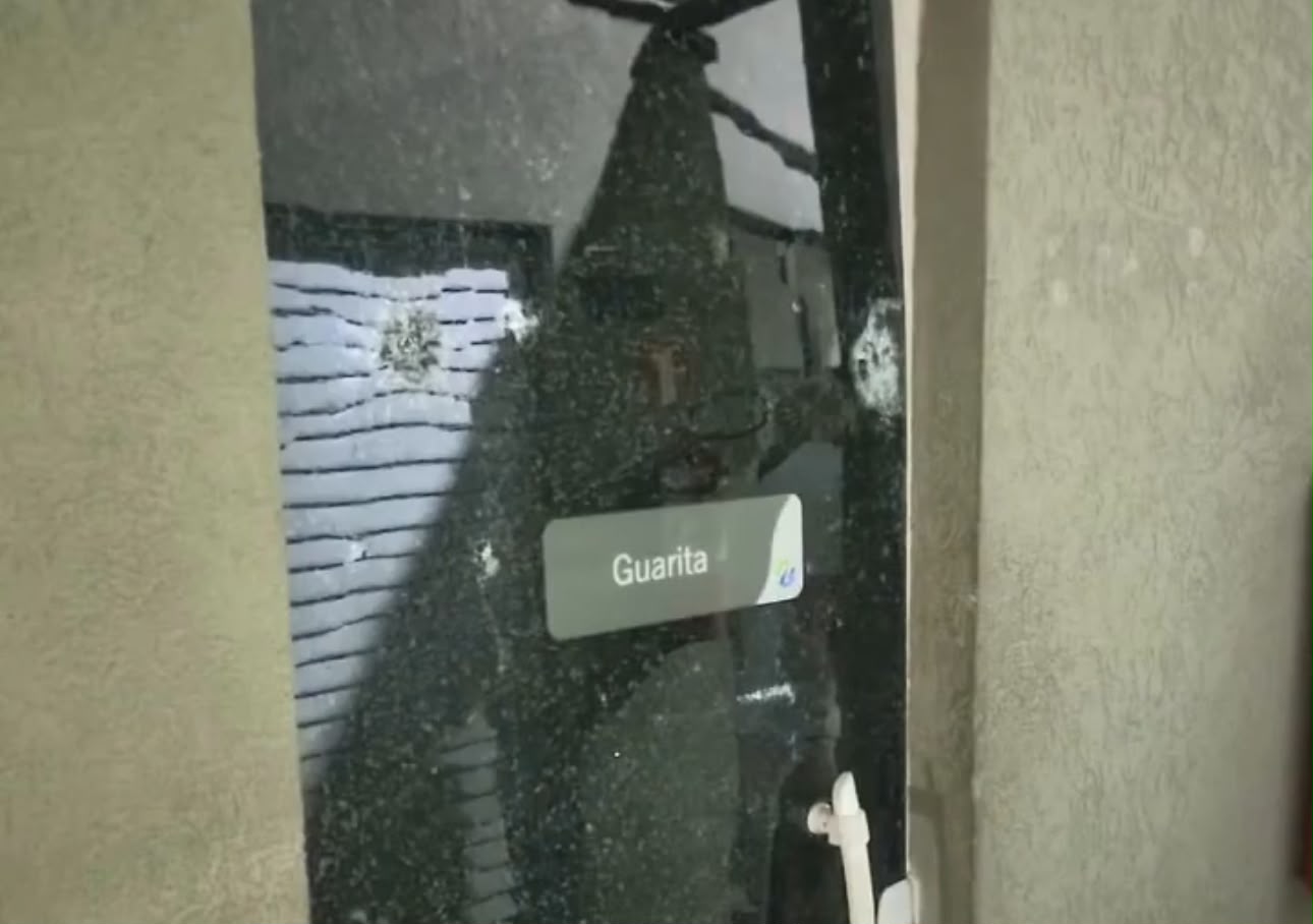 Ataque a Condomínio no Rio: Tiros em Retaliação a Recusa de Pagamento de Taxa de Tráfico