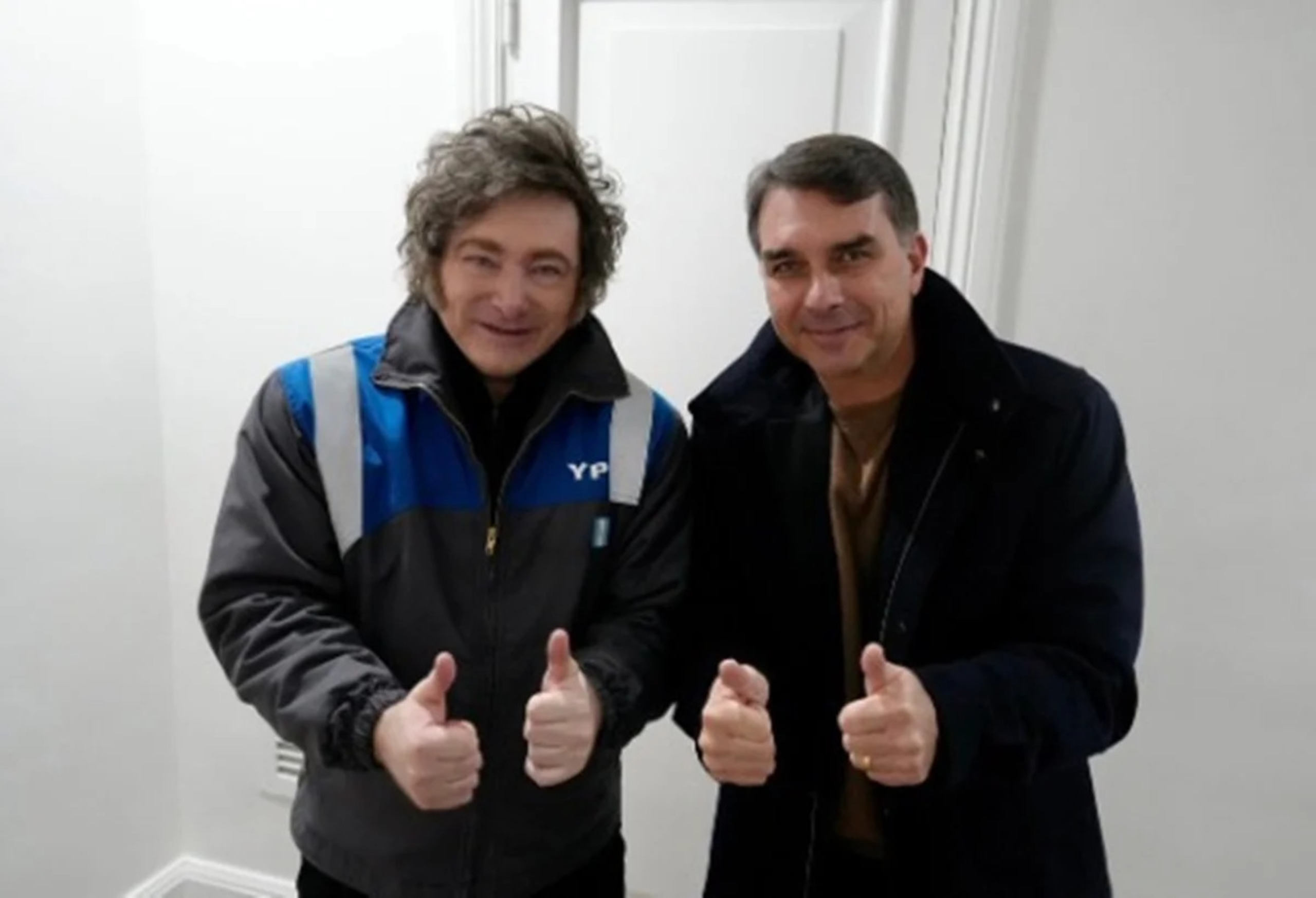 Encontro em Buenos Aires: Milei e Flávio Bolsonaro Discutem Futuro Político