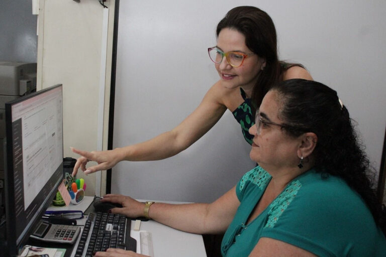 aos-54-anos,-nubia-realiza-o-sonho-de-cursar-pedagogia-apos-quatro-decadas-de-espera-–-o-diario-fluminense