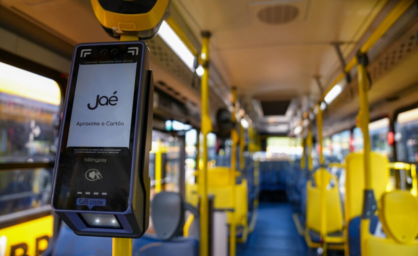 onibus-do-rio-devem-aceitar-cartoes-de-credito-e-debito-ate-agosto,-diz-prefeitura