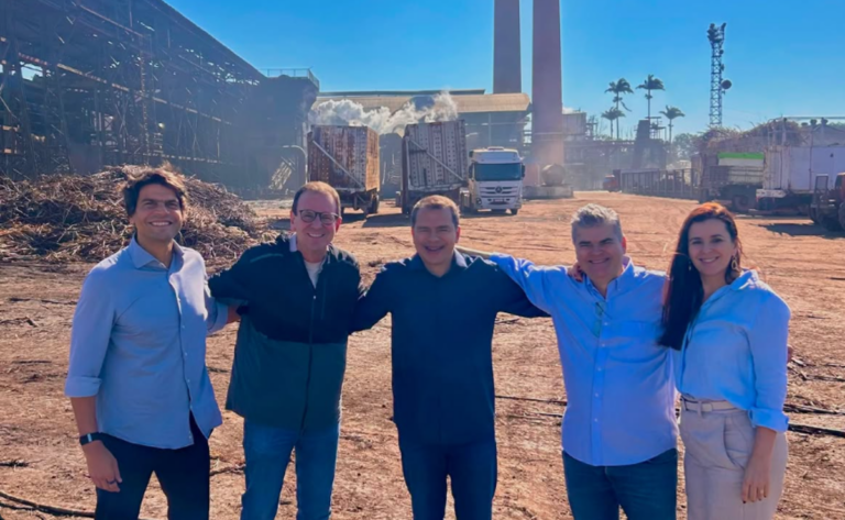prefeito-de-campos-surge-ao-lado-de-eduardo-paes-apos-aceno-a-garotinho