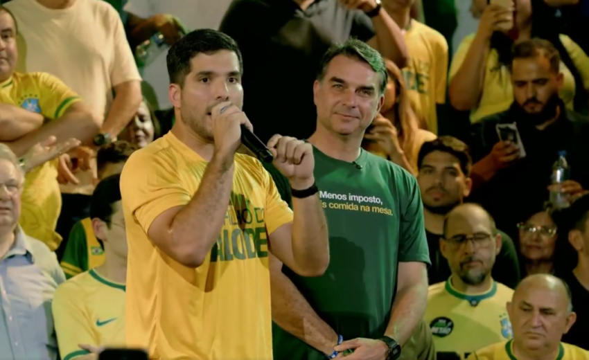 video:-ao-lado-de-flavio-bolsonaro,-andre-fernandes-manda-indireta-para-michelle
