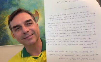 “papuda-nele”:-leitura-de-carta-de-bolsonaro-por-flavio-descumpre-ordem-do-stf,-diz-kakay
