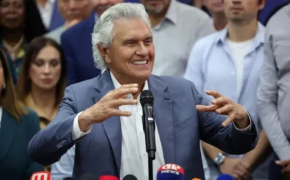 caiado-mira-flavio-bolsonaro-apos-carta-do-pai:-“lideranca-nao-se-herda”