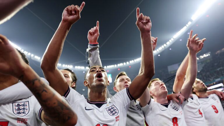 por-que-‘wonderwall’,-do-oasis,-virou-o-hino-da-inglaterra-na-copa