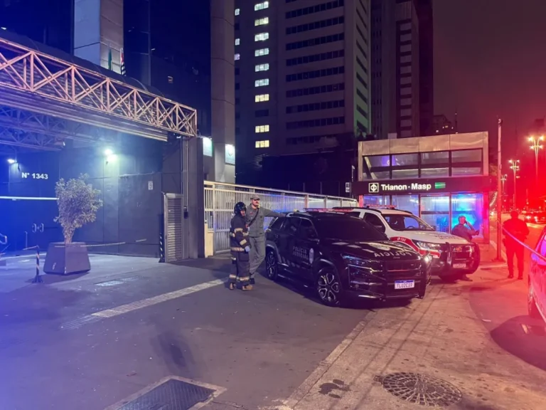 suspeita-de-bomba-em-predio-da-justica-na-paulista-mobiliza-gate-e-bombeiros