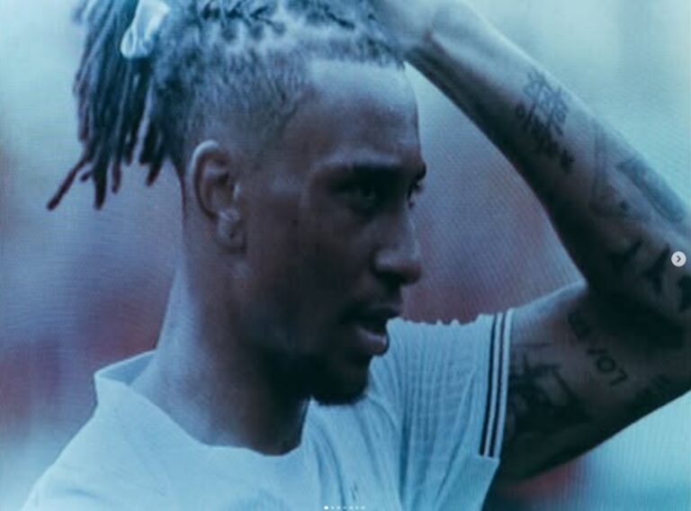 craque-frances-emociona-ao-valorizar-fotografa-impedida-pela-fifa-de-trabalhar-na-copa