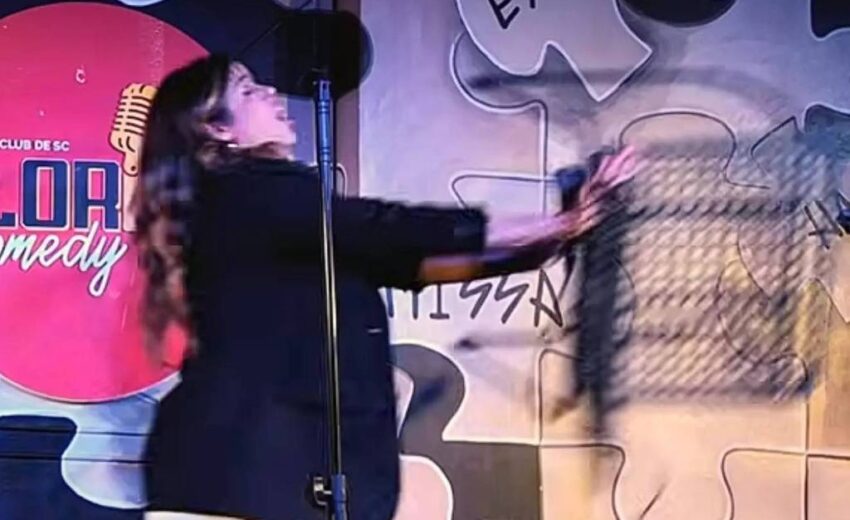 humorista-recebe-cadeirada-durante-show-de-stand-up-em-florianopolis