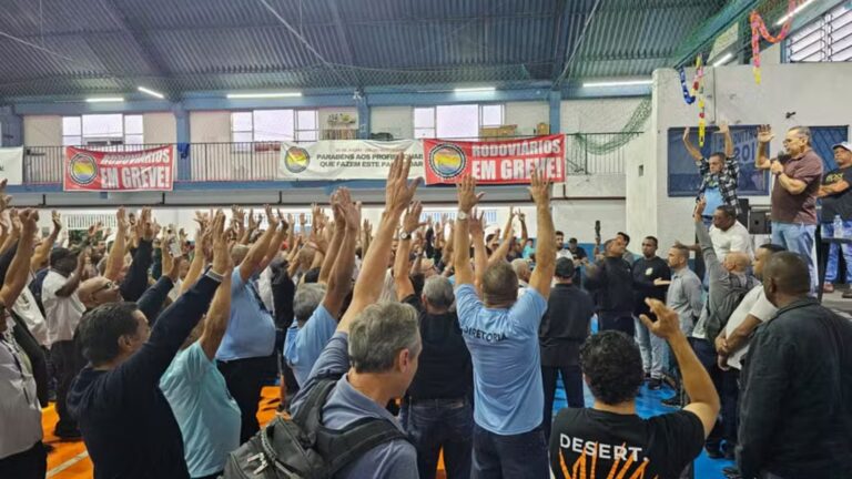 audiencia-entre-rodoviarios-do-rio-e-empresarios-passa-para-quarta