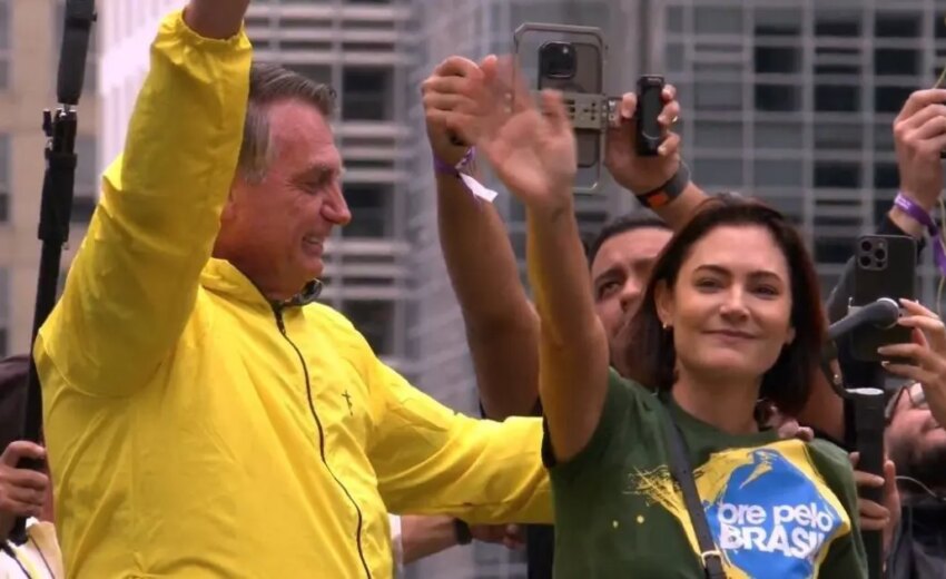 bolsonaro-usa-prisao-para-fortalecer-flavio-e-cobrar-engajamento-de-michelle;-entenda