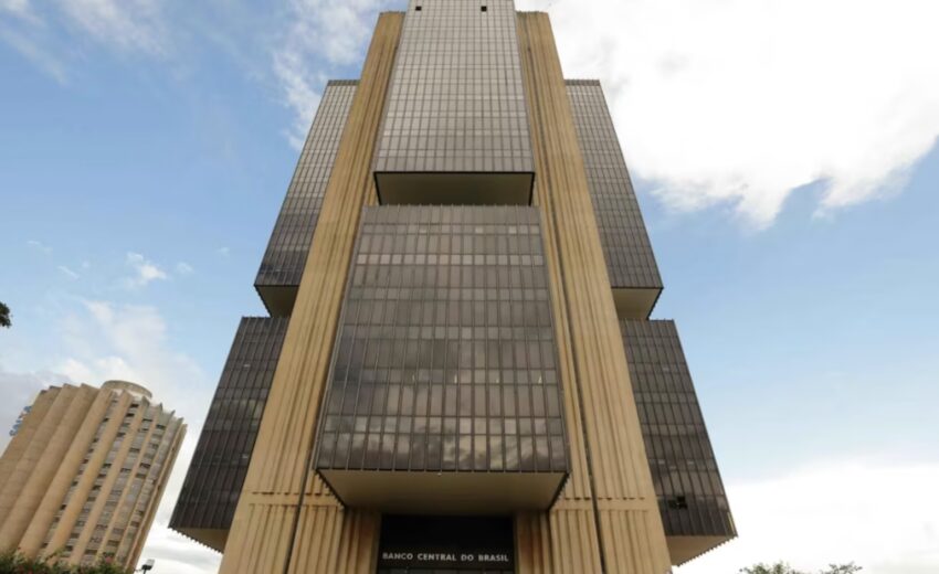 mercado-reduz-previsao-de-inflacao,-mas-indice-segue-acima-da-meta