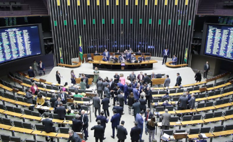 relatorio-ve-r$-1,3-bi-em-emendas-sem-autor-na-camara-e-compara-mecanismo-ao-orcamento-secreto