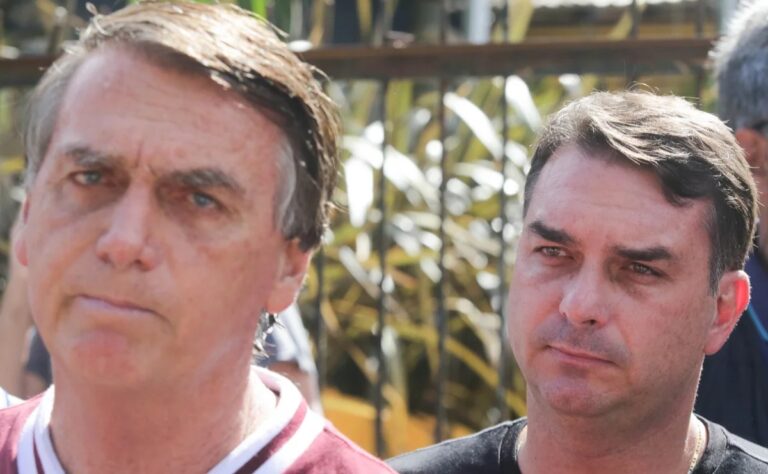 moraes-suspende-visitas-de-flavio-a-jair-bolsonaro-por-90-dias-apos-carta-nas-redes