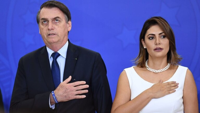 sakamoto:-michelle-se-torna-a-ponte-de-jair-com-o-mundo-apos-moraes-vetar-flavio