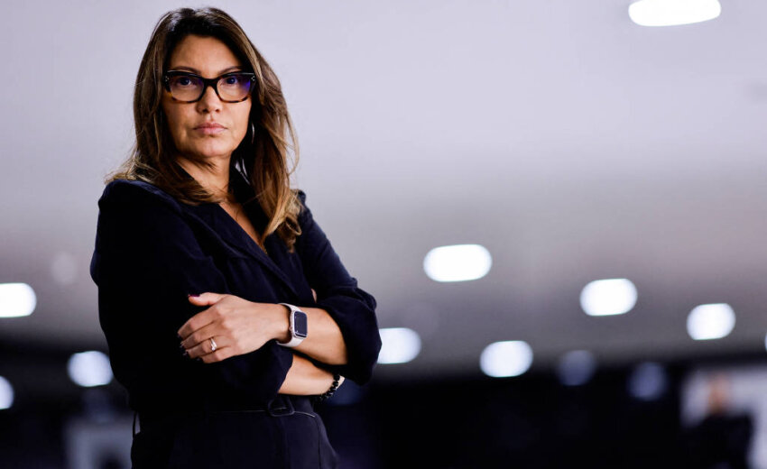 “e-mais-facil-me-atingir”:-janja-ve-estrategia-contra-lula-em-ataques