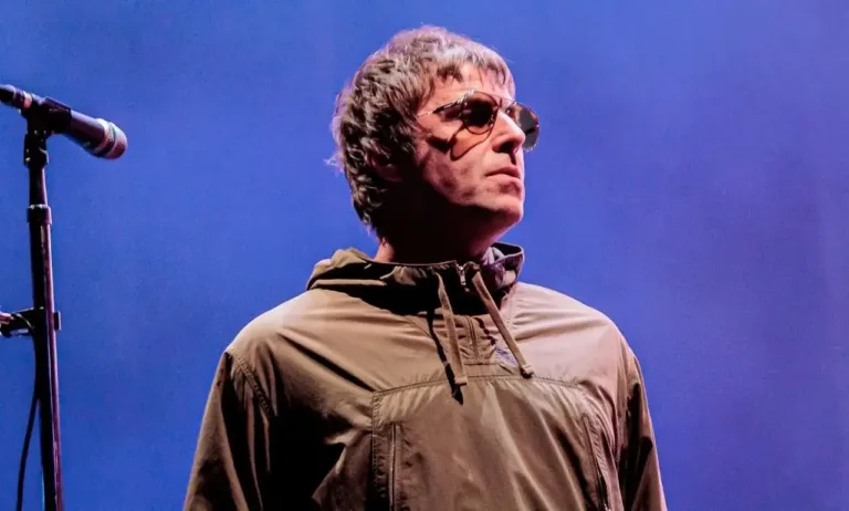 liam-gallagher-detona-brasileiro-que-criticou-‘wonderwall’-como-hino-da-inglaterra-na-copa