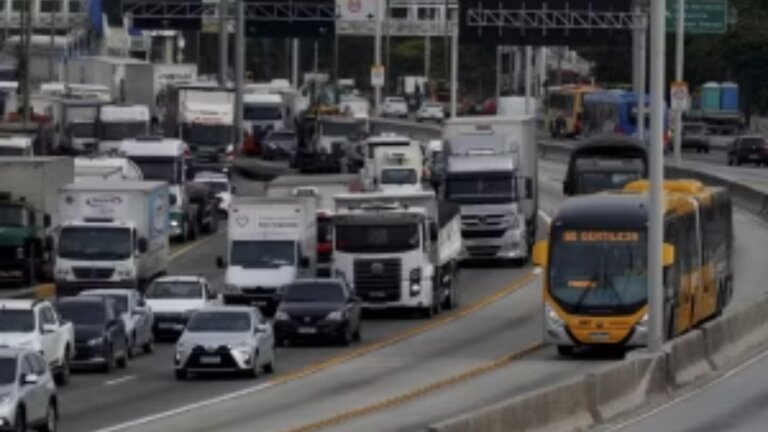 governo-busca-acordo-no-senado-para-aprovar-mp-do-frete-antes-do-prazo-e-evitar-derrota-com-caminhoneiros