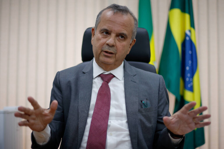 marinho-ve-interferencia-politica-em-veto-de-moraes-a-visitas-de-flavio-a-bolsonaro