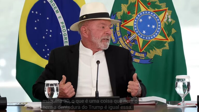 lula-ironiza-trump-ao-defender-protese-do-sus:-“nem-a-dentadura-do-trump-e-igual”