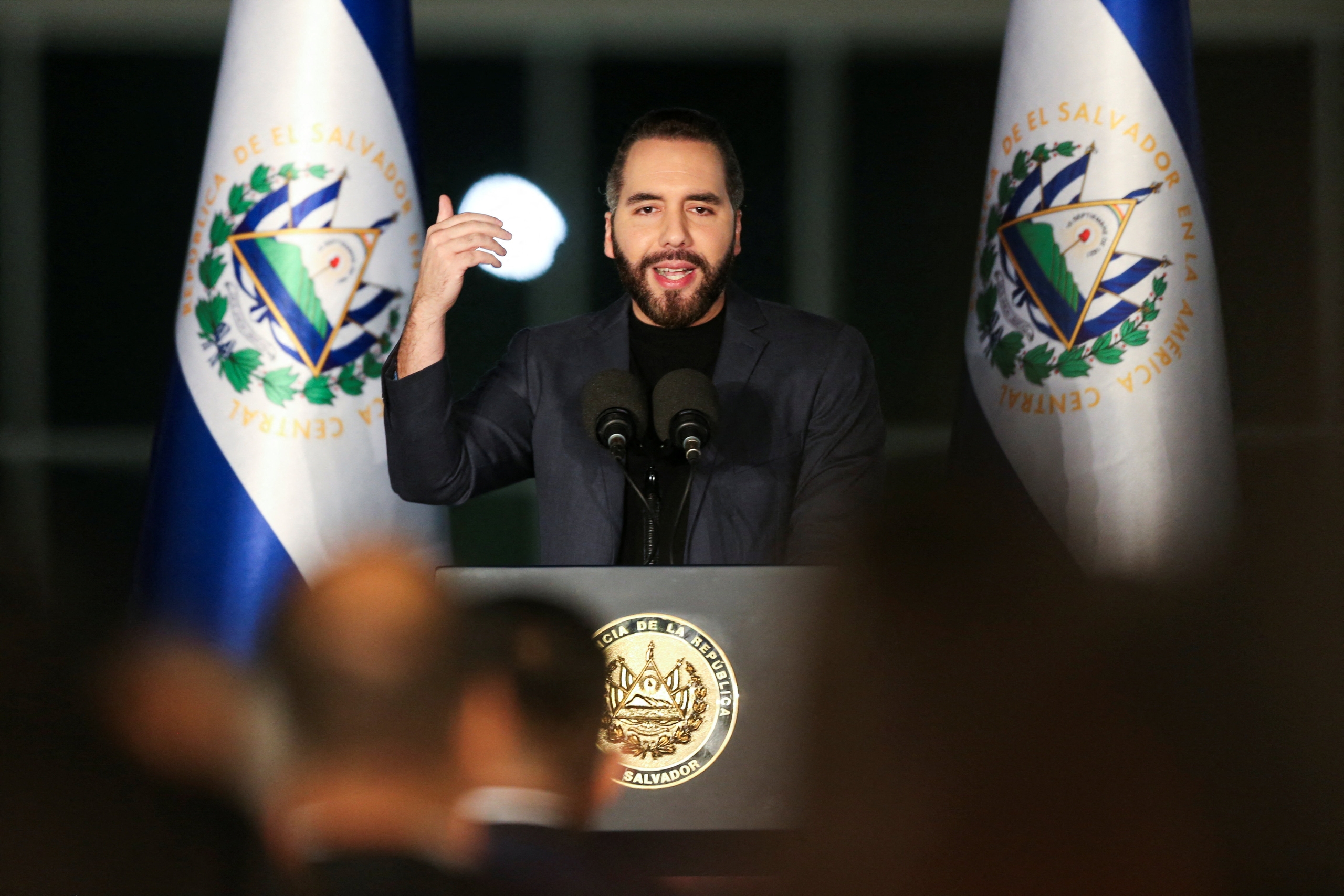 bukele-mira-ficar:-bukele-mira-ficar-no-poder-ate-2033-apos-partido-lanca-lo-a-nova-reeleicao-em-el-salvador