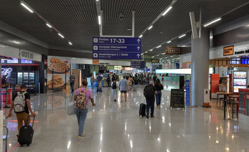 ibge:-setor-de-servicos-recua-0,4%-em-maio,-puxado-por-transportes