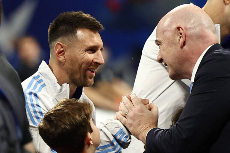 argentina-de-messi-lidera-criticas-nas-redes-entre-semifinalistas-da-copa-e-vira-alvo-de-memes-sobre-var