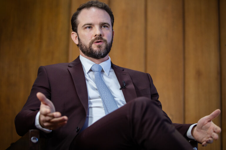 governo-ve-economia-brasileira-preparada-para-novo-tarifaco