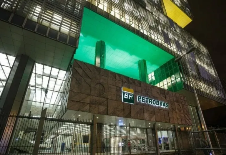centro-do-rio-deve-ganhar-10-mil-pessoas-por-dia-com-volta-de-grandes-empresas