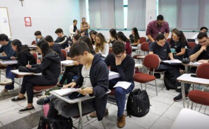 senado-aprova-educacao-financeira-obrigatoria-nas-escolas-e-amplia-ensino-sobre-impostos-e-previdencia