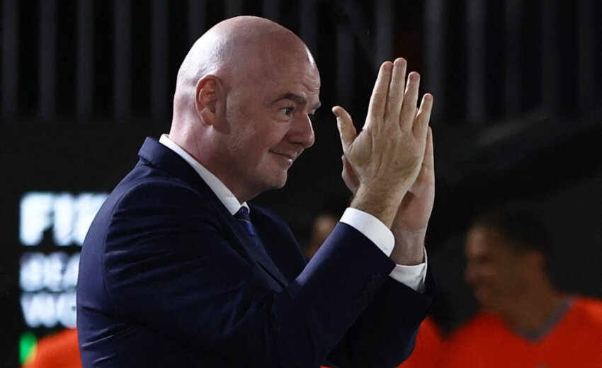 em-copa-recheada-de-polemicas,-fifa-monetiza-ate-os-bastidores-da-final-por-r$-406