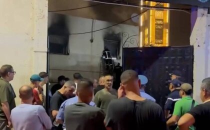 incendio-em-orfanato-na-argelia-deixa-11-mortos-e-19-feridos-em-meio-a-onda-de-calor