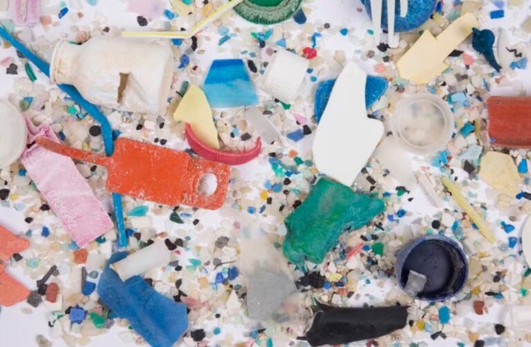 estudo-liga-microplasticos-a-maior-incidencia-de-infarto,-mas-especialistas-fazem-ressalvas;-entenda