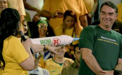 flavio-bolsonaro-perde-apoio-na-direita-nao-bolsonarista,-mas-mantem-ofensiva-contra-stf