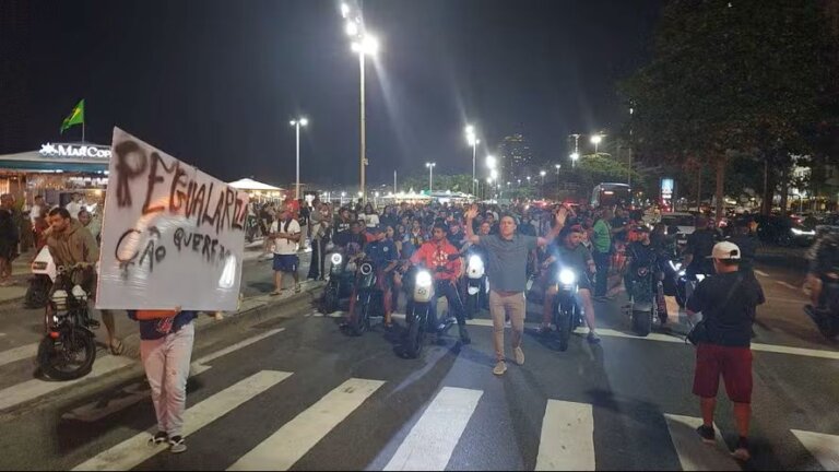 operacao-tolerancia-zero:-camelos-fecham-avenida-atlantica-em-protesto