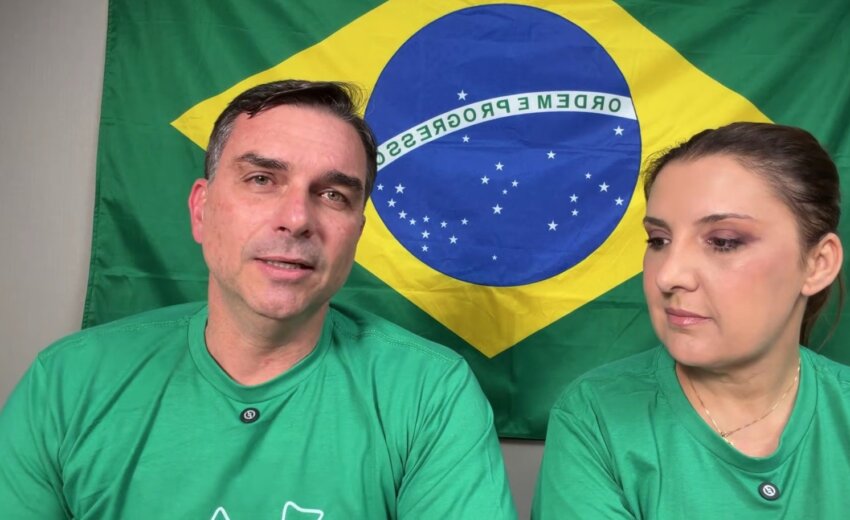flavio-bolsonaro-chama-de-ia-foto-com-sicario-de-vorcaro-apos-checagem-apontar-baixa-chance-de-manipulacao