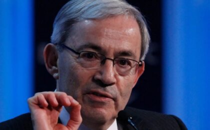 nobel-de-economia-diz-que-reduzir-jornada-de-trabalho-pode-aumentar-produtividade-e-descarta-impacto-relevante-na-inflacao
