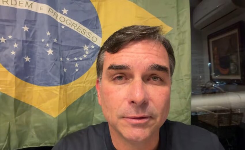 moraes-marca-depoimento-de-flavio-bolsonaro-a-pf-sobre-calunia-contra-lula;-saiba-a-data
