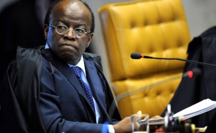joaquim-barbosa-avisa-ao-dc-que-nao-disputara-a-presidencia-em-2026