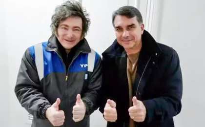 flavio-bolsonaro-recebe-sugestao-para-pedir-ajuda-de-milei-contra-tarifaco-de-trump