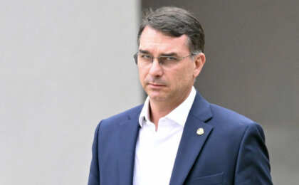 pl-tenta-mudar-regra-de-pesquisas-no-tse-e-ouve-critica-de-associacao:-“querem-atrapalhar”