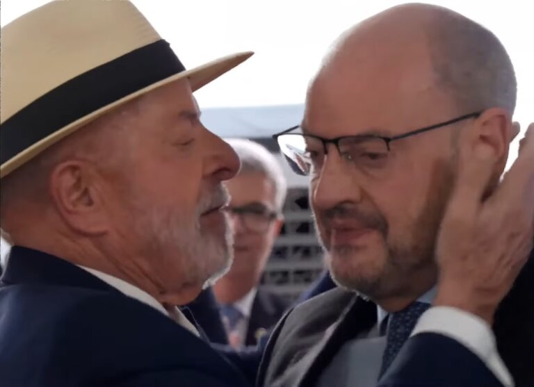 lula-amplia-visitas-ao-rio,-afaga-ricardo-couto-e-reforca-estrategia-eleitoral-no-estado