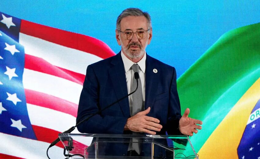 “brasil-nao-vai-ceder”,-diz-ministro-de-lula-sobre-tarifaco-de-trump-ser-sancao-politica